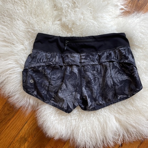 Lululemon Speed Short 2.5" Kindred Spirit 4 - Picture 5 of 6